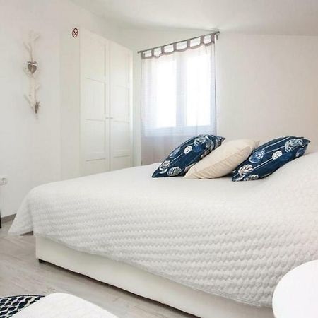 Apartmani Riva Rogoznica  Exteriér fotografie