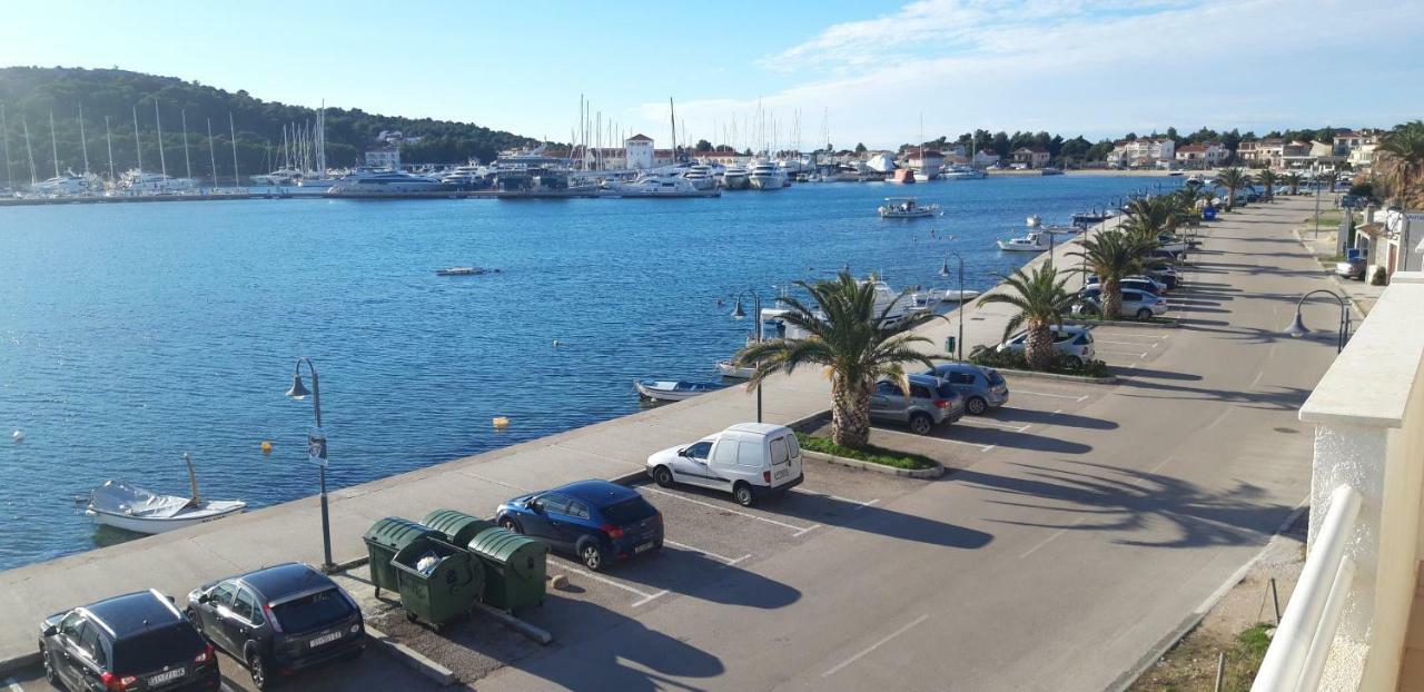 Apartmani Riva Rogoznica  Exteriér fotografie