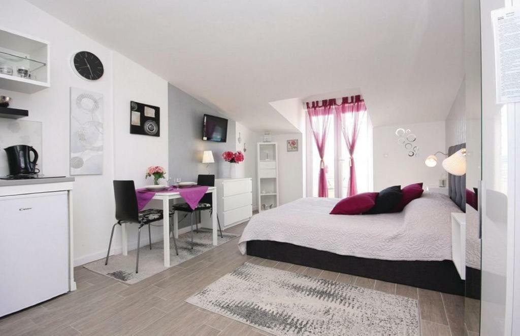 Apartmani Riva Rogoznica  Exteriér fotografie
