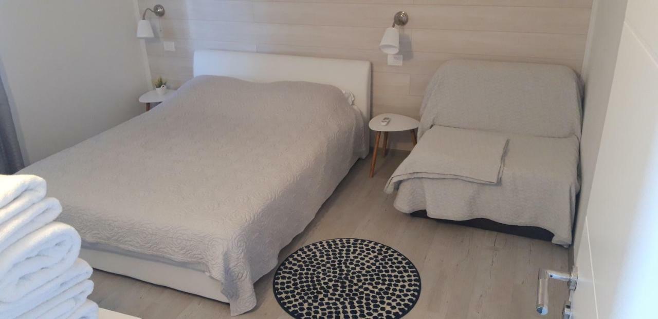 Apartmani Riva Rogoznica  Exteriér fotografie