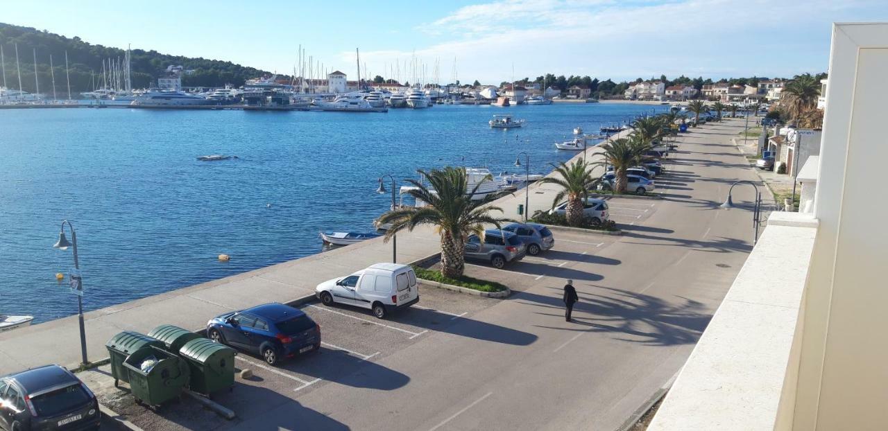 Apartmani Riva Rogoznica  Exteriér fotografie